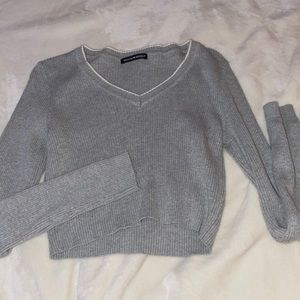 Brandy Melville Cropped Sweater